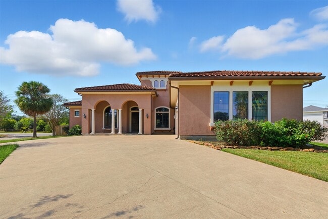 Photo - 914 Quintana Roo Pl