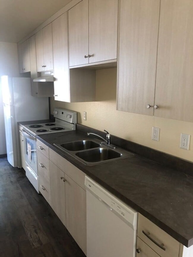 290-292 Foch St Unit 280 Foch St