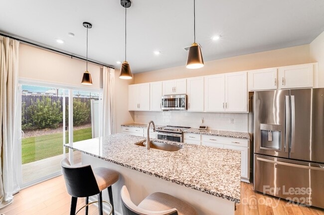 Photo - 3133 Hutton Gdns Ln