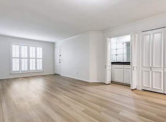 Photo - 700 Hildebrand-463.5 Unit 463.5