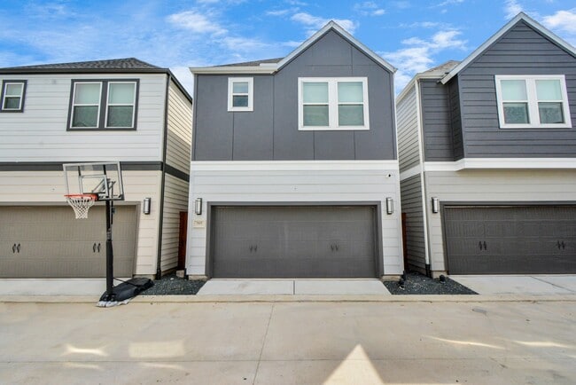 Building Photo - 713 Strawberry Pines Ct Rental
