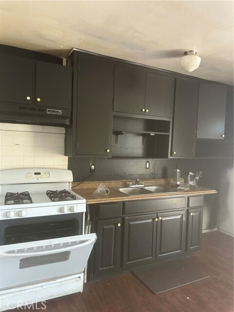 17017 Olive St