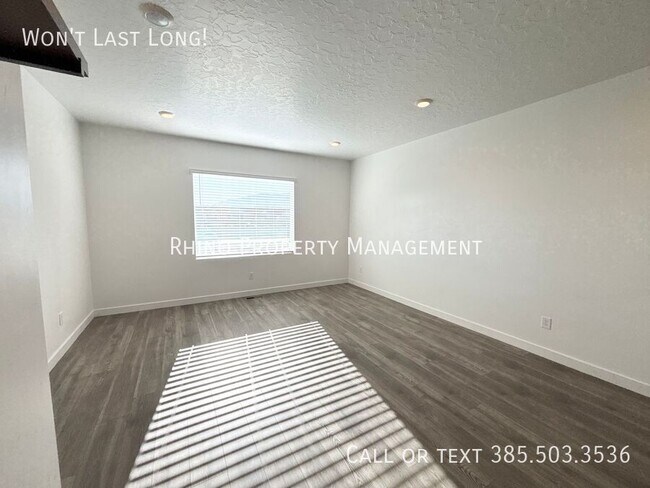 Photo - 1092 E Vessel Ct