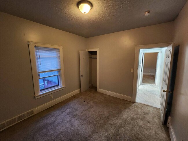 Photo - 3358 E 145th St Unit UP