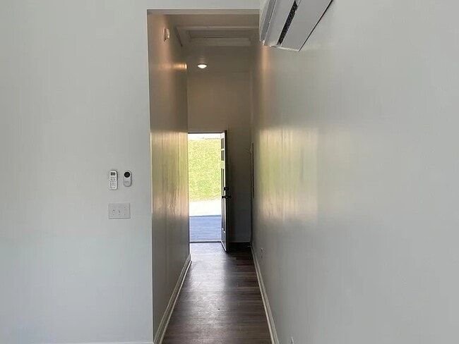 Photo - 431 Blackford St Unit Apt 2