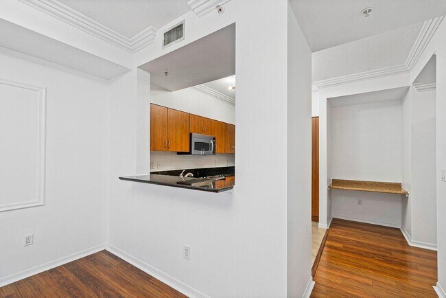 Photo - 233 S Federal Hwy Unidad 410