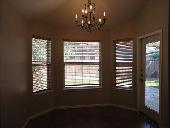 Photo - 1404 Peachtree Valley Dr