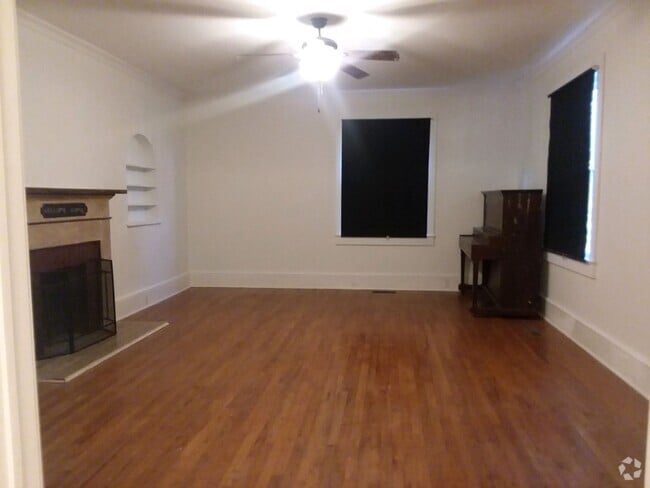 Building Photo - 312 Park View Cir Rental
