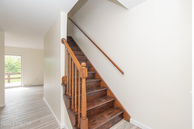 Photo - 276 Old Loudon Rd