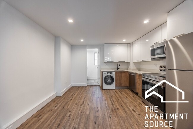 Photo - 941 W Carmen Ave Unit 001