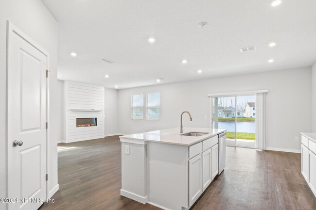 Photo - 14718 Cashew Ave