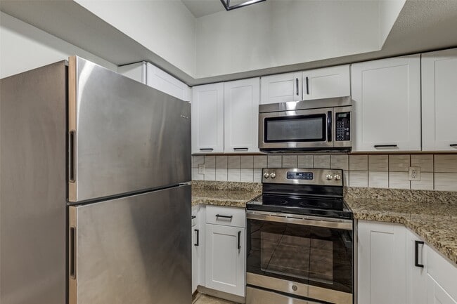 Photo - 8725 Victorian Village Dr