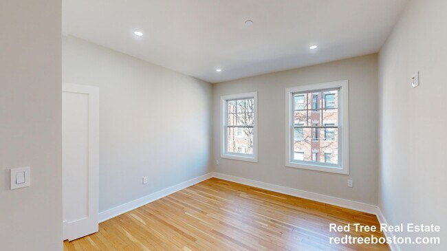 Photo - 145 Sutherland Rd Unit 2