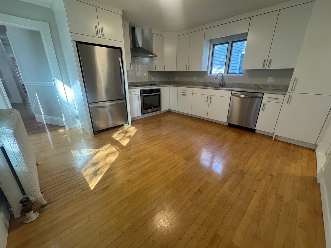 Photo - 30 Carver St (Cambridge, MA)