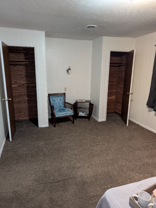 Photo - 860 Navaho Ave