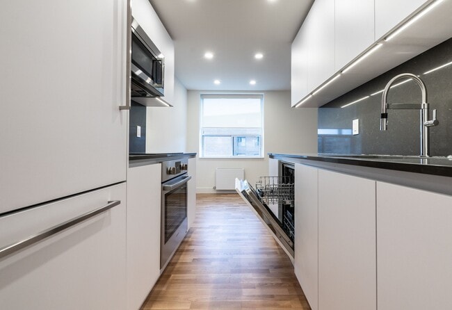 55 Eccleston Dr Unit 217