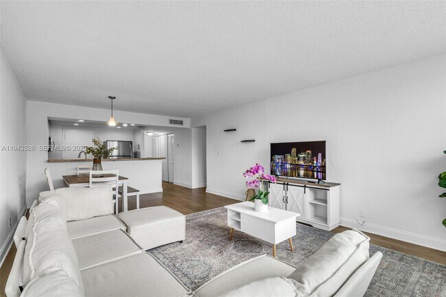 Photo - 9125 SW 77th Ave Unit 202