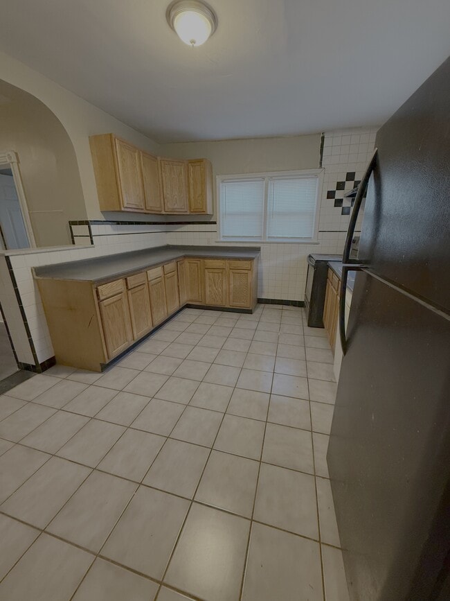 Photo - 1913 W 2nd St