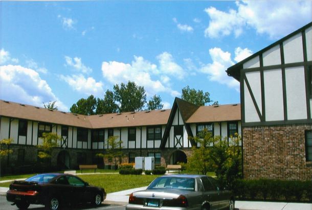 Photo - Tudor Gardens