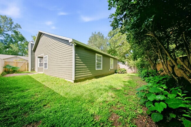 Photo - Beautifully Renovated 3BR/2BA Home with Fireplace, Fenced Yard & Garage in Timber Lake!