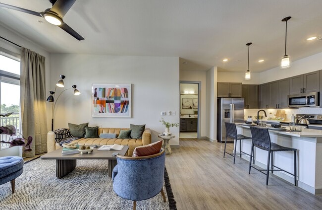 Building Photo - The Goodwin Apartments