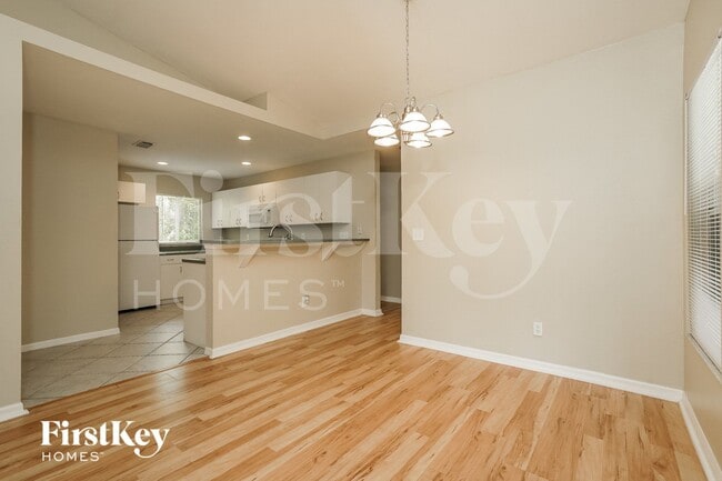 Photo - 8418 Wren Rd