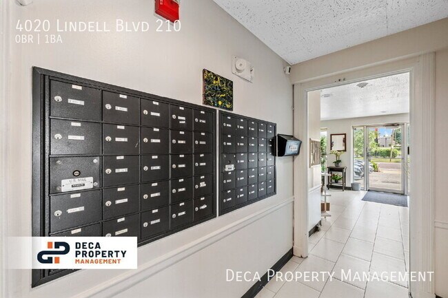 Photo - 4020 Lindell Blvd