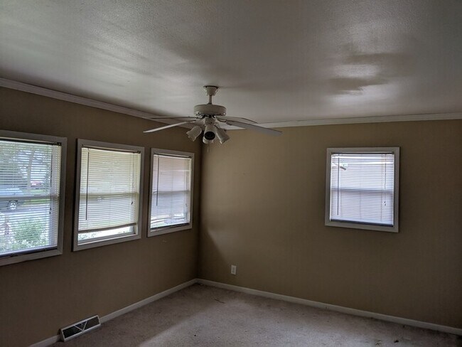 Photo - Single Family Ranch Style Home