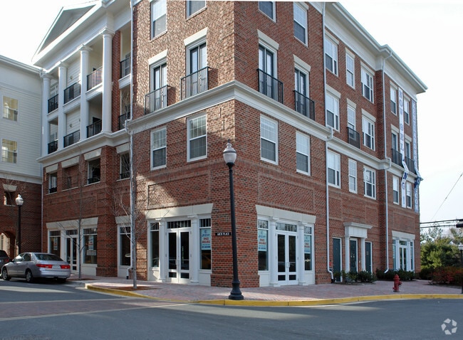 Photo - Colonnade at Kentlands