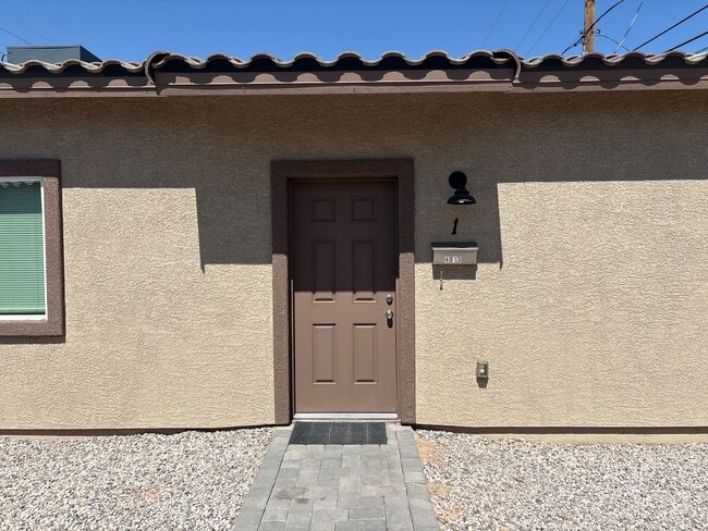 Photo - 4013 E 22nd St Unidad 4013 E 22nd St  1