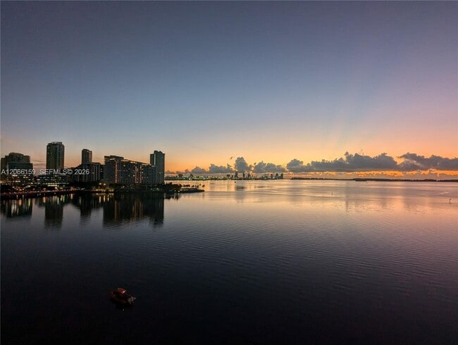 Photo - 1155 Brickell Bay Dr Unidad # 910