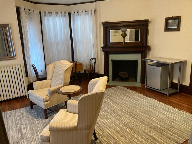 Photo - 110 Grovers Ave Unit 2F