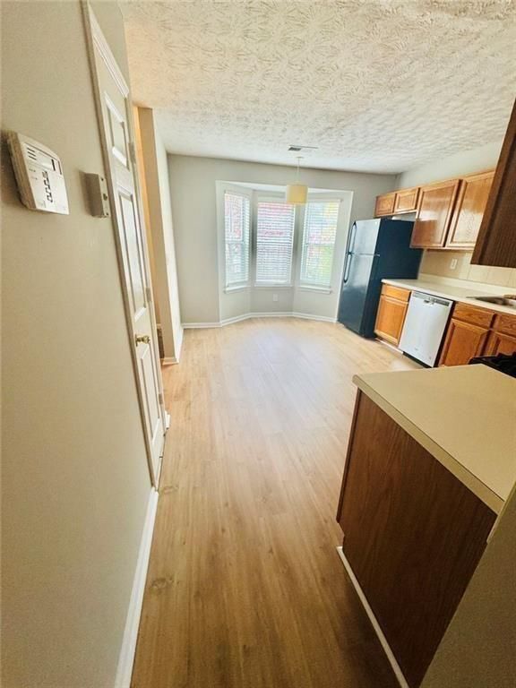 Photo - 146 Willow Stream Ct