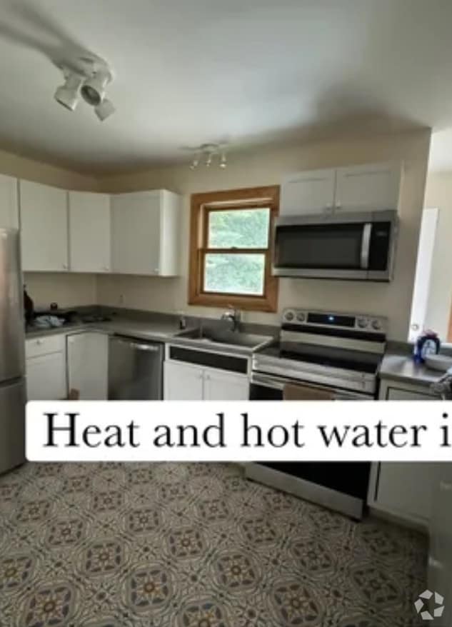 Building Photo - Zenith Apartments, LLC Unit 43