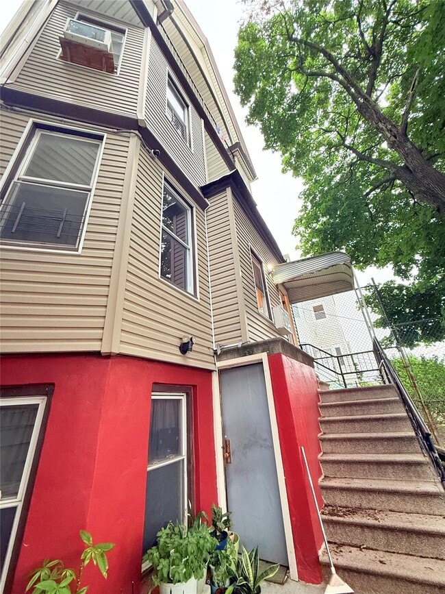 Photo - 26 Linden St Apartment Unit 1