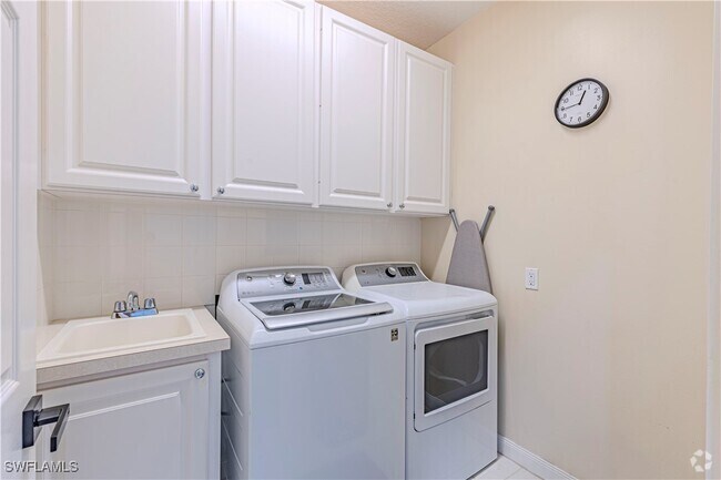 Building Photo - 28572 Alessandria Cir Rental