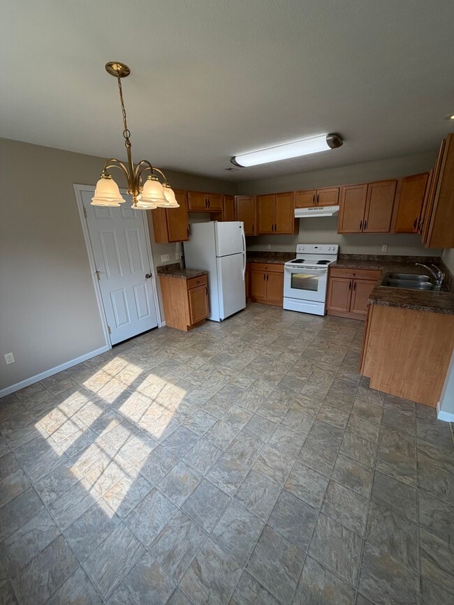 Photo - 348 Maplewood Dr Unit 348 Maplewood drive
