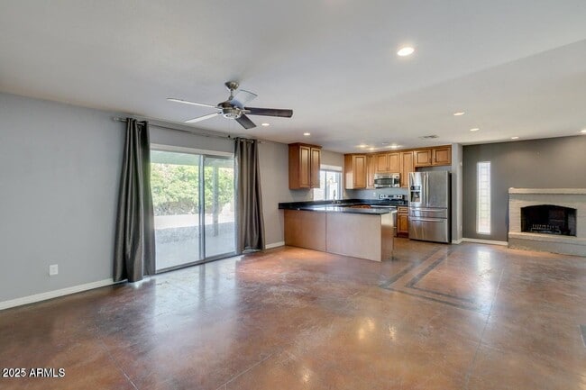 Photo - 3832 E Bloomfield Rd