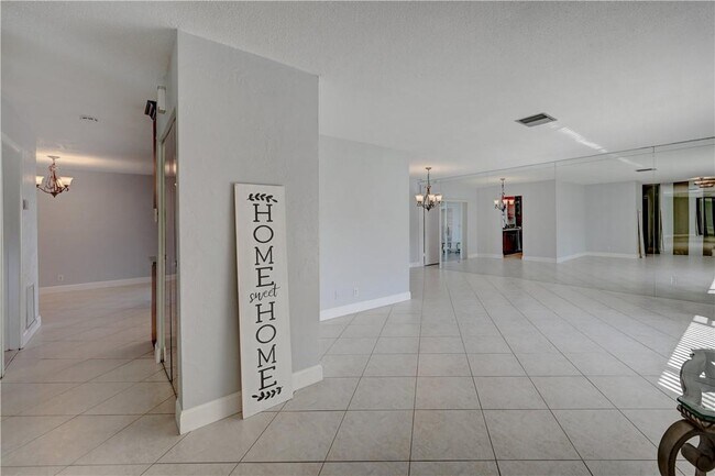 Photo - 9807 NW 67th Ct