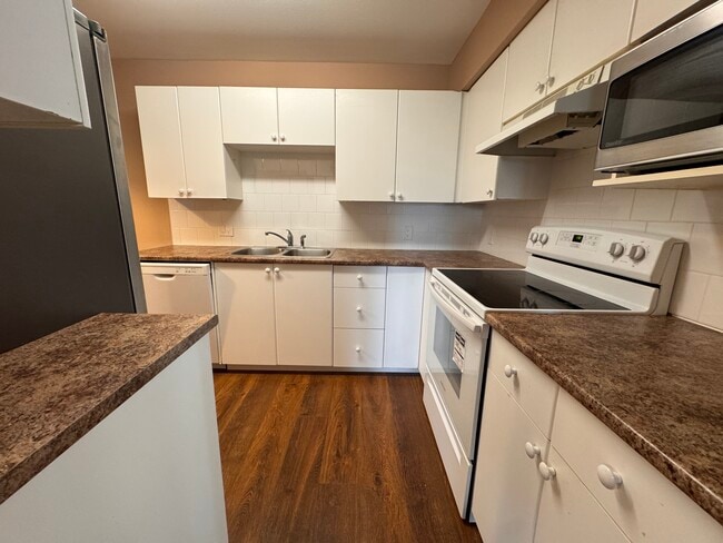 Building Photo - 22351 St Anne Av Unit 203