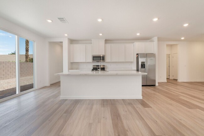 Photo - Modern Living with Private Fully Furnished Next Gen Suite!