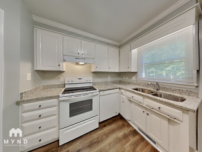 Photo - 523 Rockvale Ct