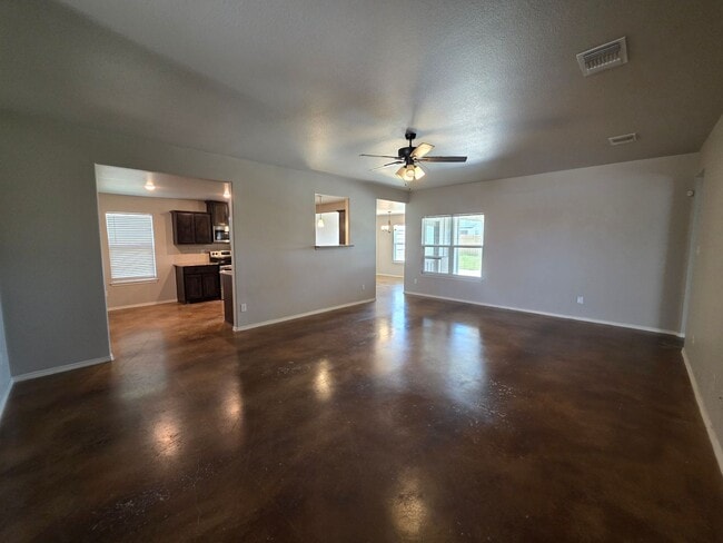 Photo - 5 Bedroom 2.5 Bath home off Bunny Trail Killeen