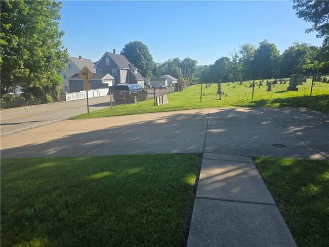 Photo - 521 9th Ave