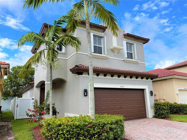 Photo - 3970 NE 11th Dr