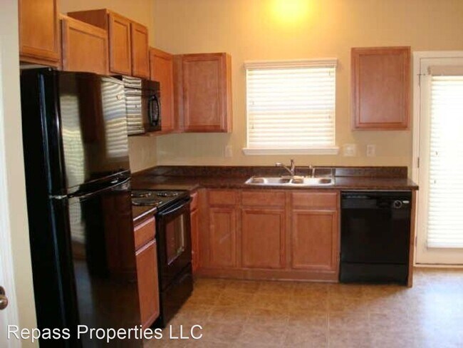 Photo - 2 br, 2.5 bath House - 1134 Woodbury Falls...