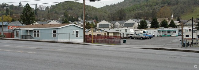 Photo - Roseburg Mobile Home & RV Park