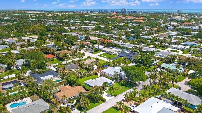 Photo - 355 Franklin Rd