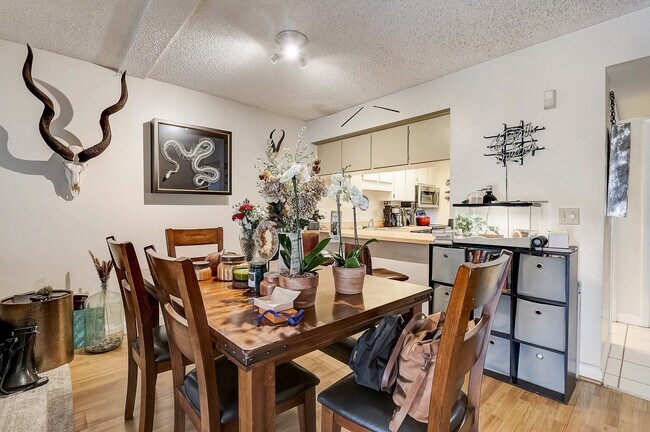 Photo - 214 S Malcolm Ct