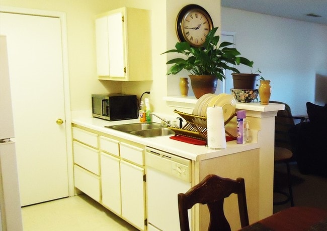 Unit Kitchen